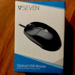 V7 Black Optical USB Mouse